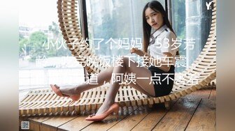 【新片速遞】  在家操赤峰大奶熟女 舒服吗 嗯 这熟女不喜欢叫 表情特别丰富 喜欢沉浸式享受性福 