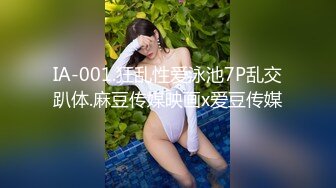 揉捏老婆的骚奶子