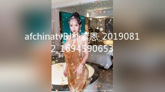 冷艳颜值女神被炮友各种操，近距离特写舔蛋，爸爸用大JB插我，淫语骚话娇喘不断，对着镜头进进出出猛操