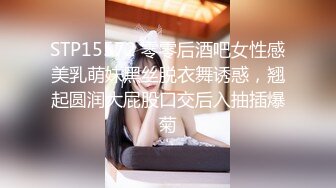 科技楼蹲守 身材娇小的长发美女 始终对摄像头有怀疑