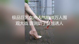 拍到正脸长得很正点的学生妹