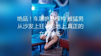 【新片速遞】【骚小妹两男一女3P大战】骑乘边操边吃大屌 ，垫着枕头抬起屁股 ，怼着骚逼猛操，前后夹击 ，两大汉轮流后入爆插