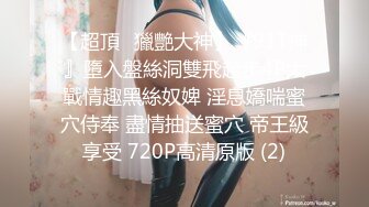 服装商城女厕偷拍多位年轻嫩妹的小黑鲍 (3)