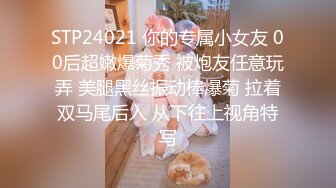 国产极品风骚人妻3P系列5 正装下隐藏着白丝情趣内衣享受两位壮男的各种性服务后满意的睡去（完结篇）