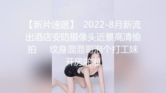 眼镜大叔的小母狗 浴室掏出JB就要吸 抱起来猛操 美臀骑乘位 各种姿势尽情输出