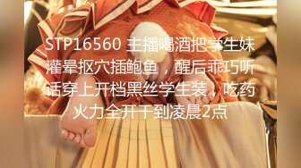 【新片速遞】长相非常甜美的邻家妹子，脱光衣服显露出顶级身材，数一数二的极品蜜臀，妹子很享受啪啪过程，克制的叫床 一脸享受的表情